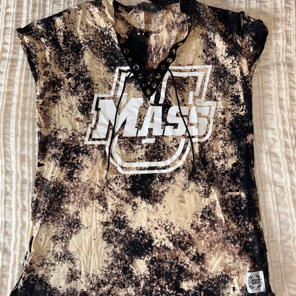 Distressed Oversized UMass Tee